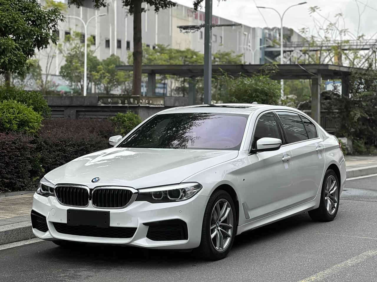 BMW5 Series 2020 525Li M Sport Package
