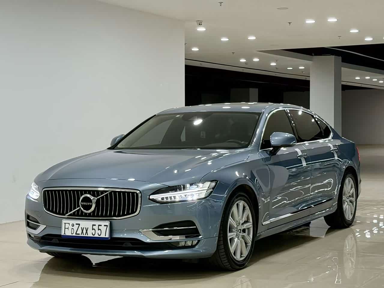 S90 2020 T5 Luxury