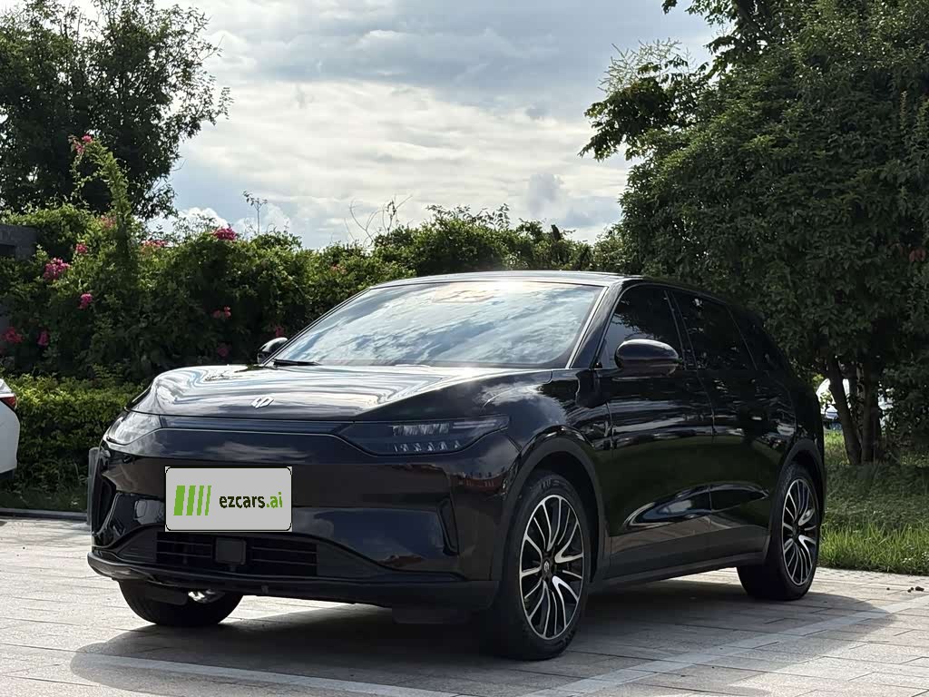 C11 2023 EV 500 Comfort
