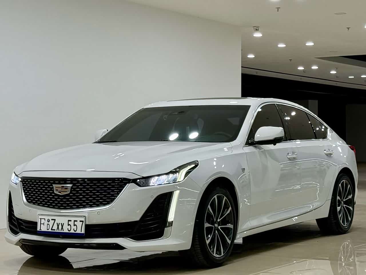 CT5 2020 28T Luxury