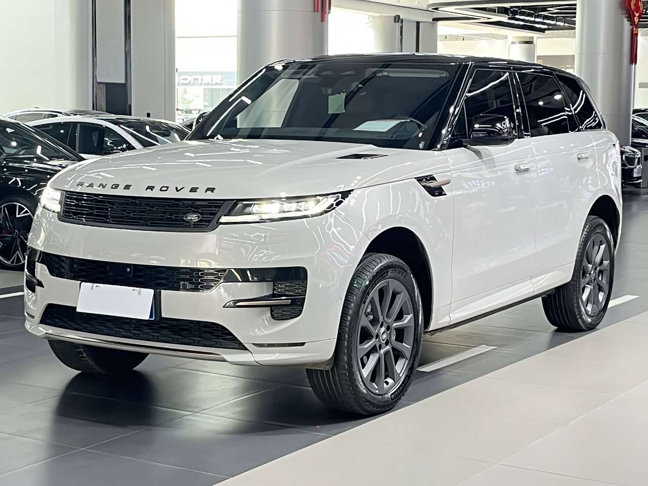 Range Rover Sport 2024 400PS Dynamic SE