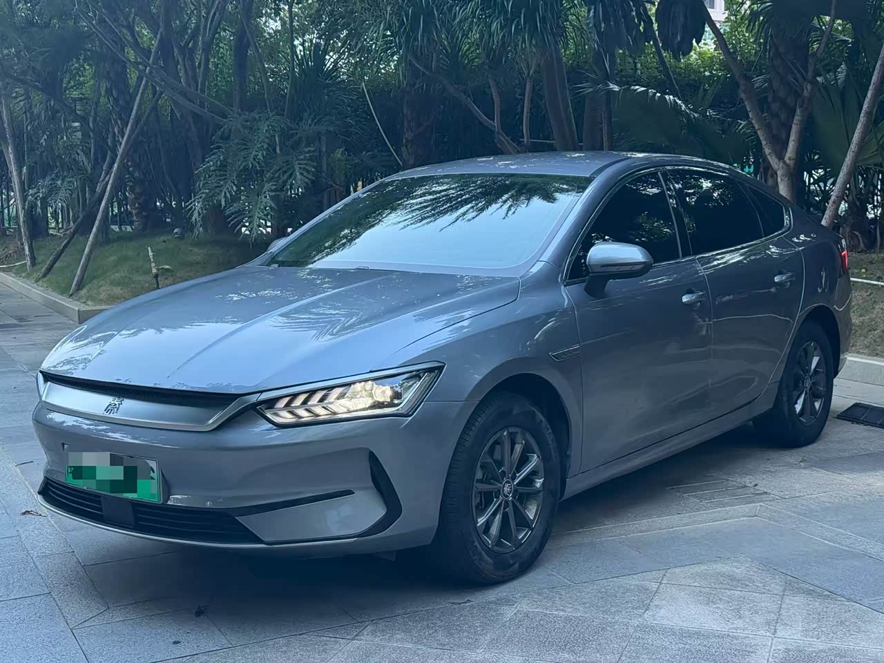Qin PLUS 2021 EV 420KM