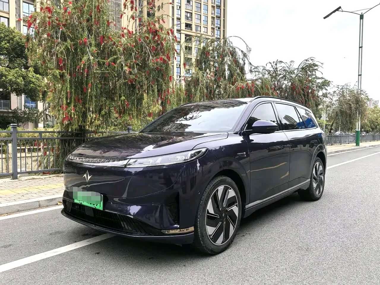 eπ008 2024 210Max EREV 6-Seater