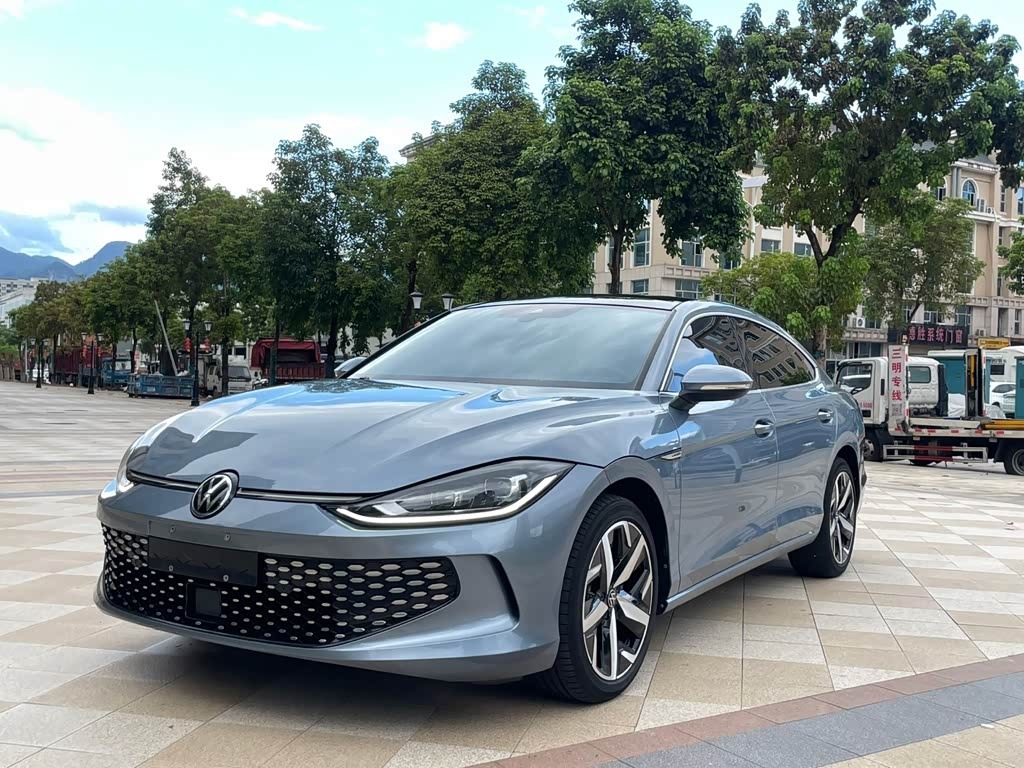 Lamando 2018 230TSI DSG