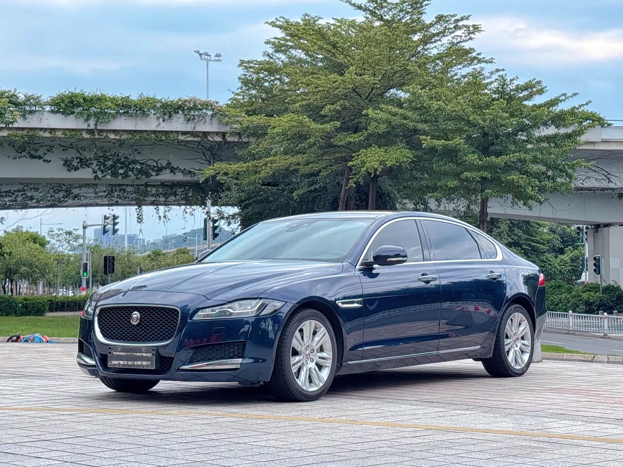 XFL 2018 XFL 2.0T 250PS Luxury