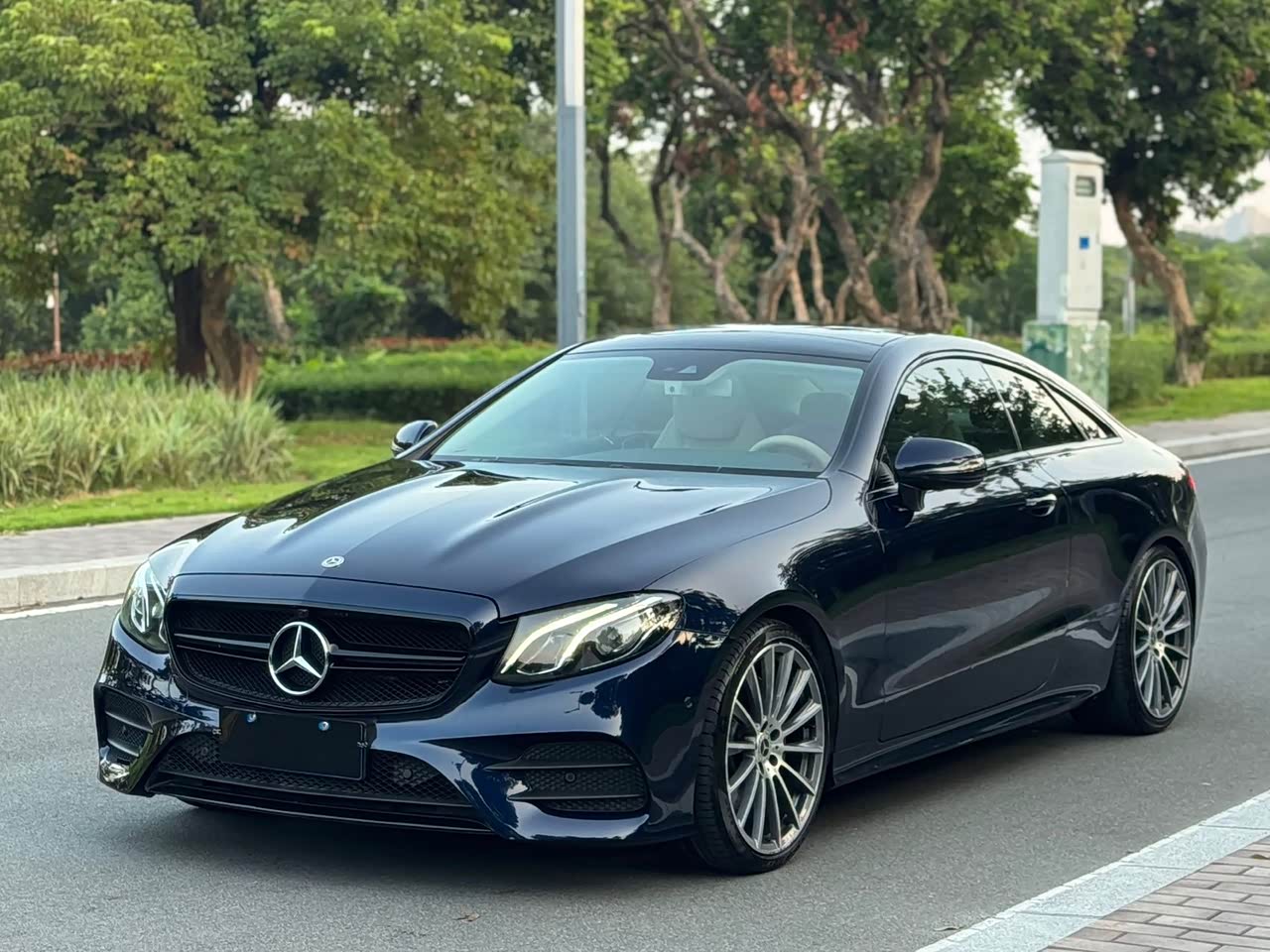 Mercedes-BenzE-Class Imported 2017 E 200 4MATIC Coupe