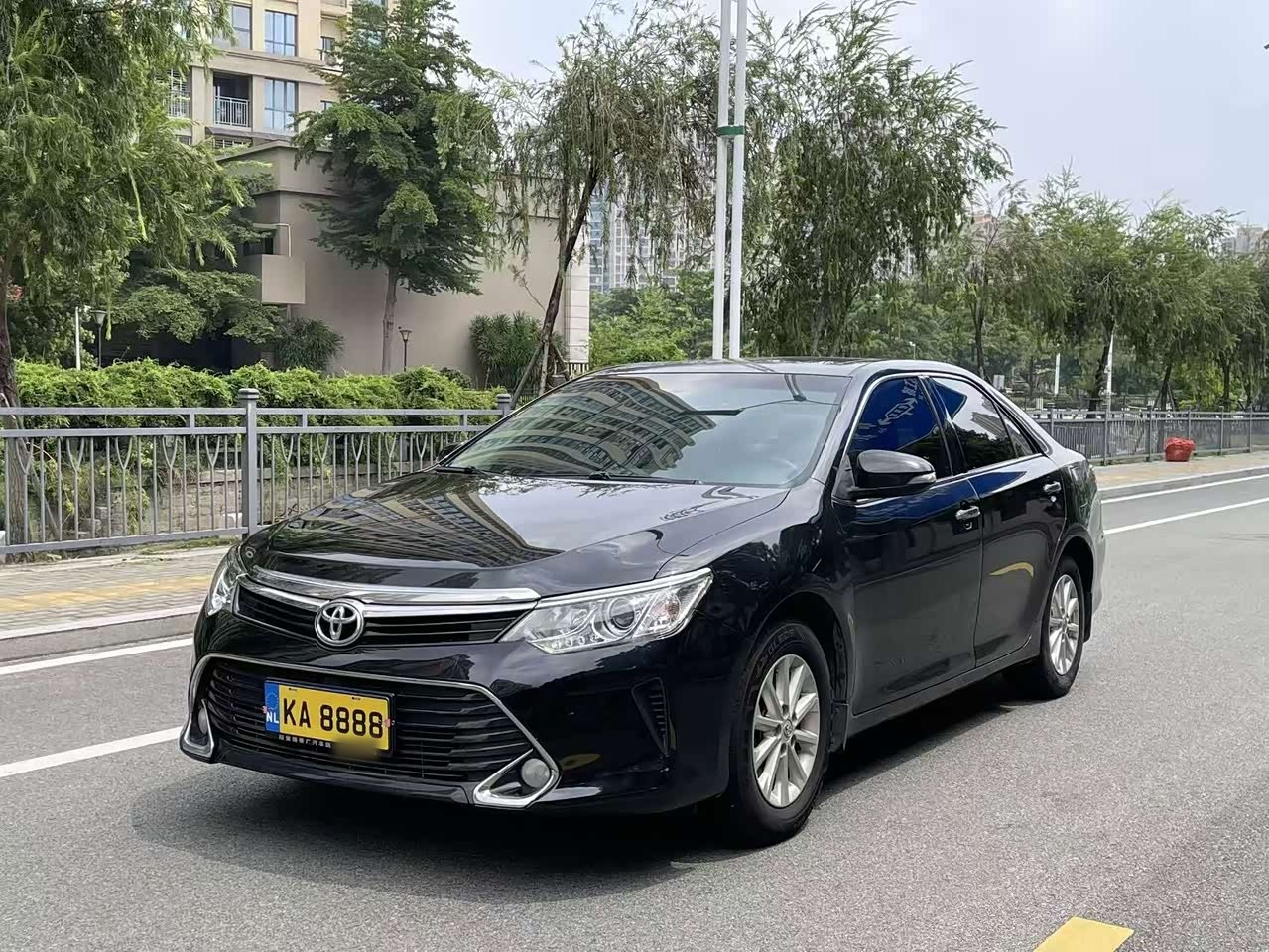 Camry 2016 2.0G Leading