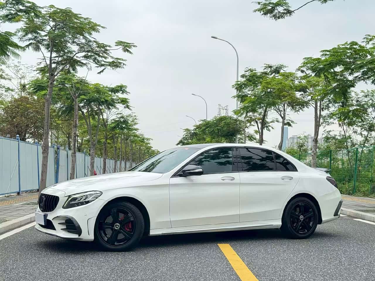 Mercedes-BenzC-Class 2019 C 260 L Sport