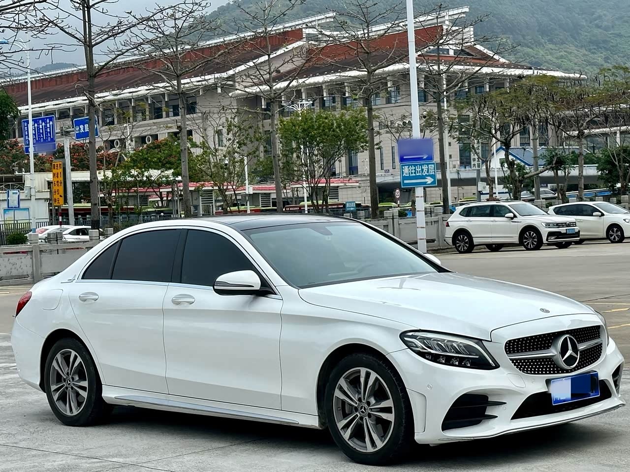 Mercedes-BenzC-Class 2020 Facelift C 200 L Fashion