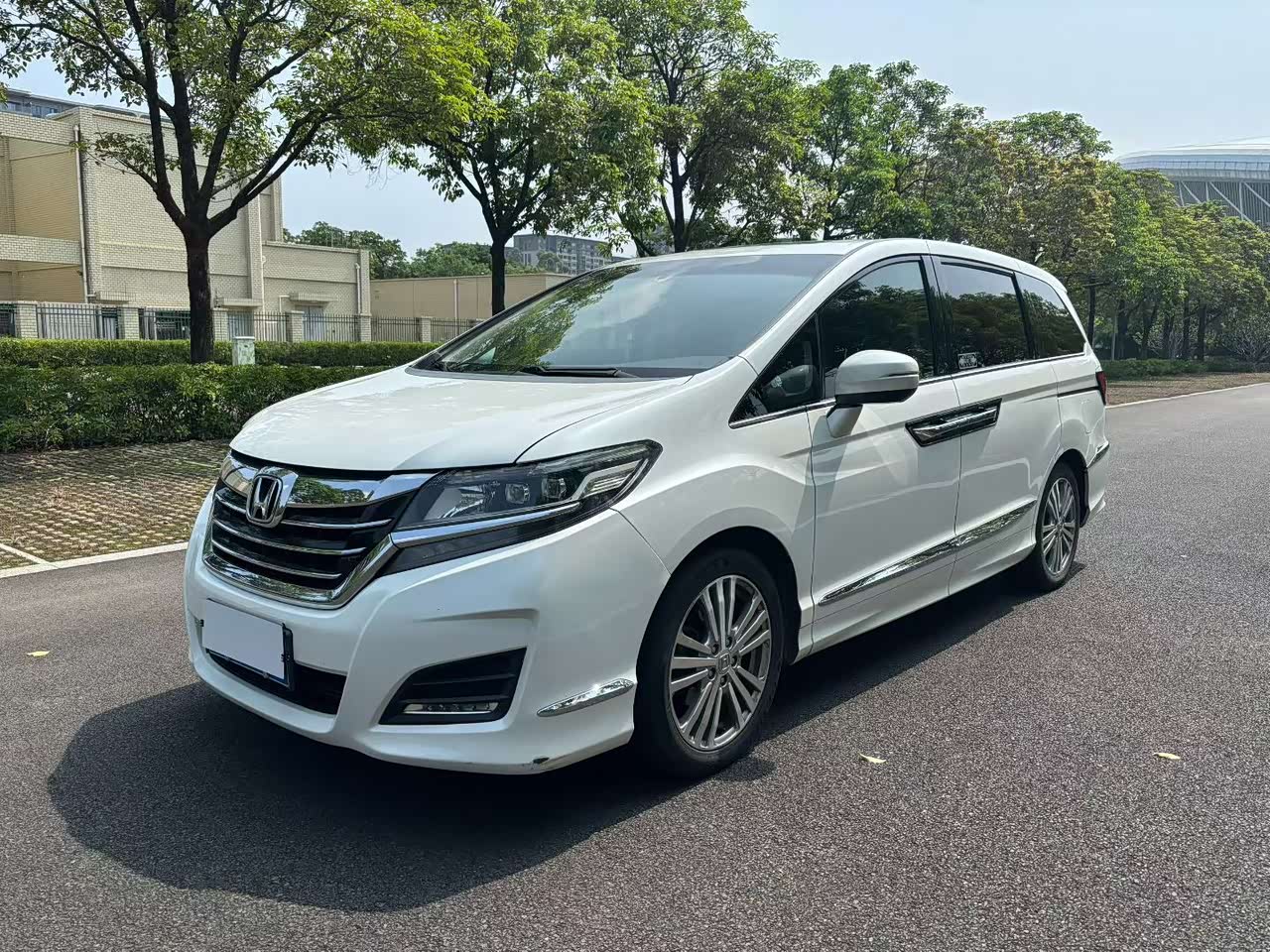 Elysion 2016 2.4L