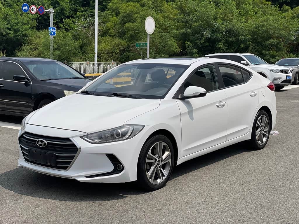 Elantra 2016 1.6L AT Smart Elite