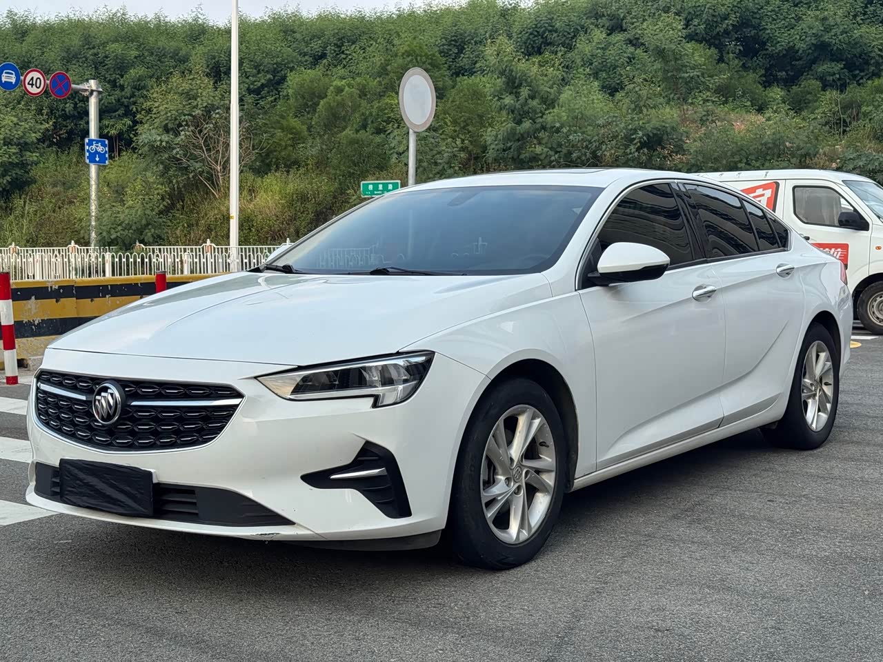Regal 2020 552T Luxury