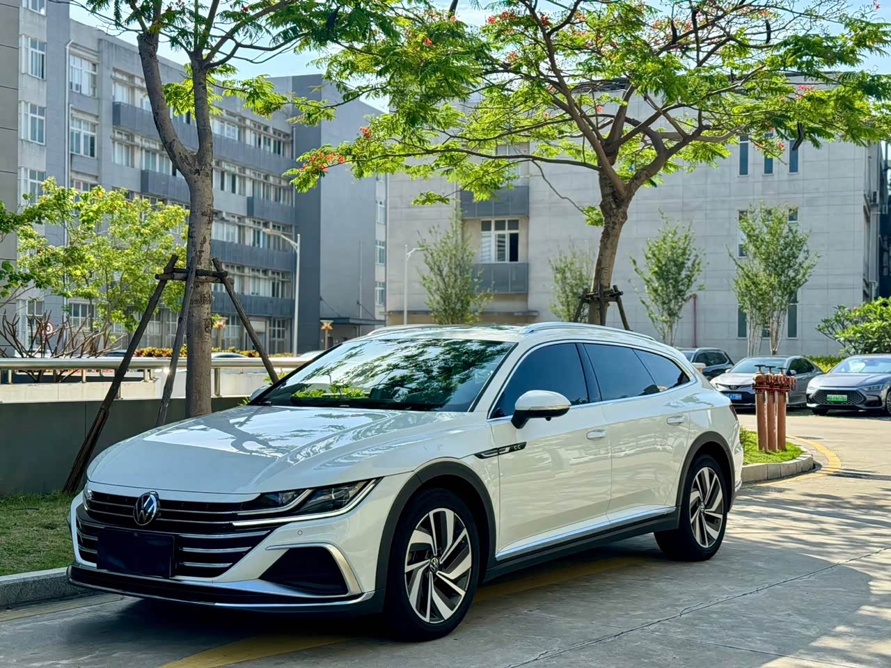 FAW -VolkswagenCC 2025 330TSI