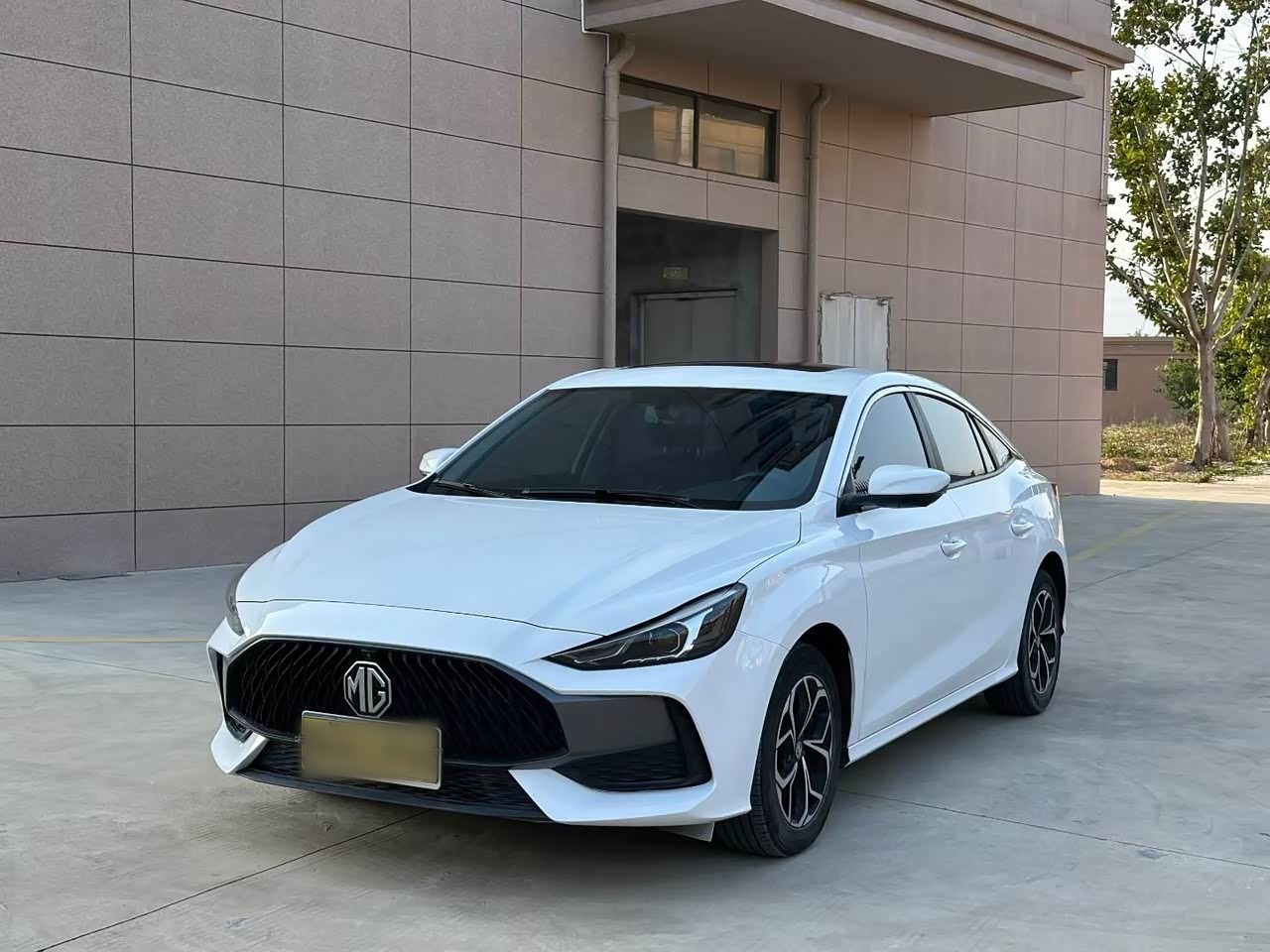 MG5 2022 180DVVT CVTLuxury