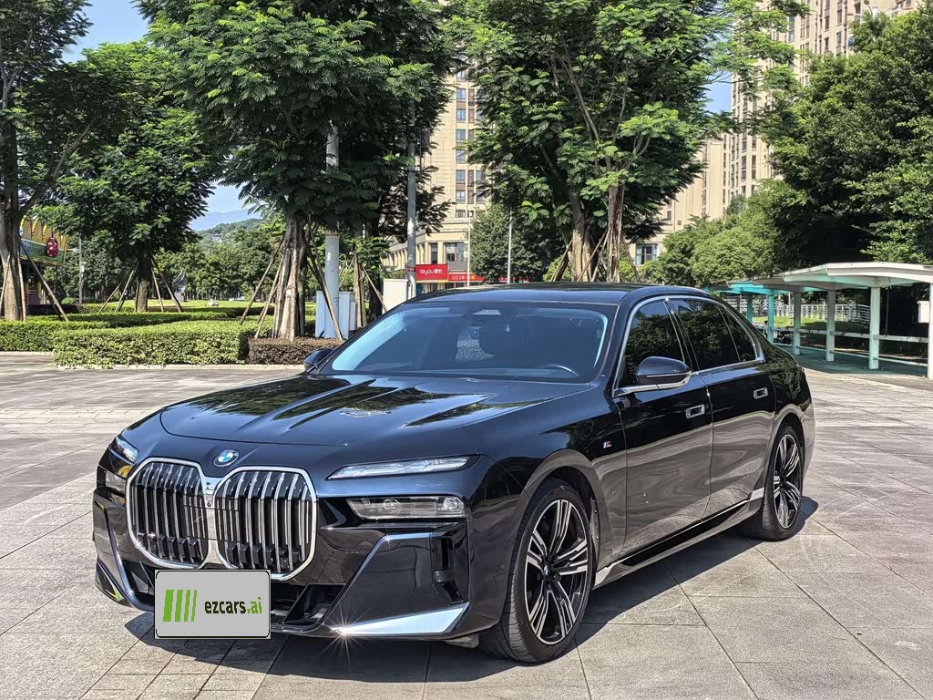 BMW7 Series 2023 740Li Leading M Sport Package