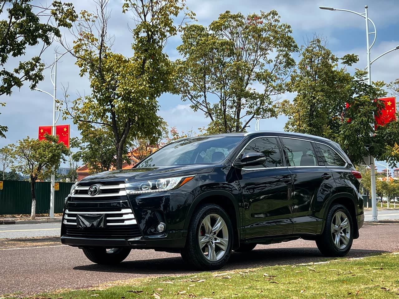Highlander 2018 2.0T RWD Luxury 7-Seater China V