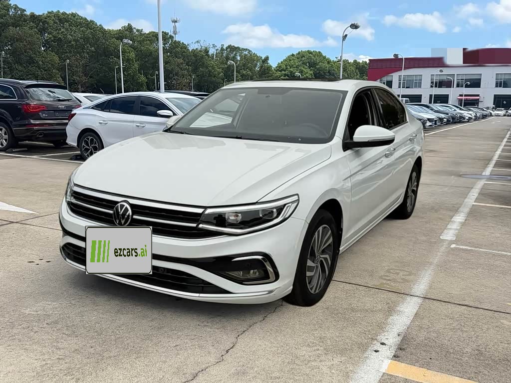 Bora 2023 200TSI DSG