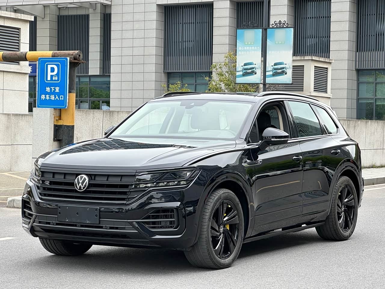 Touareg 2022 3.0TSI Sport Package