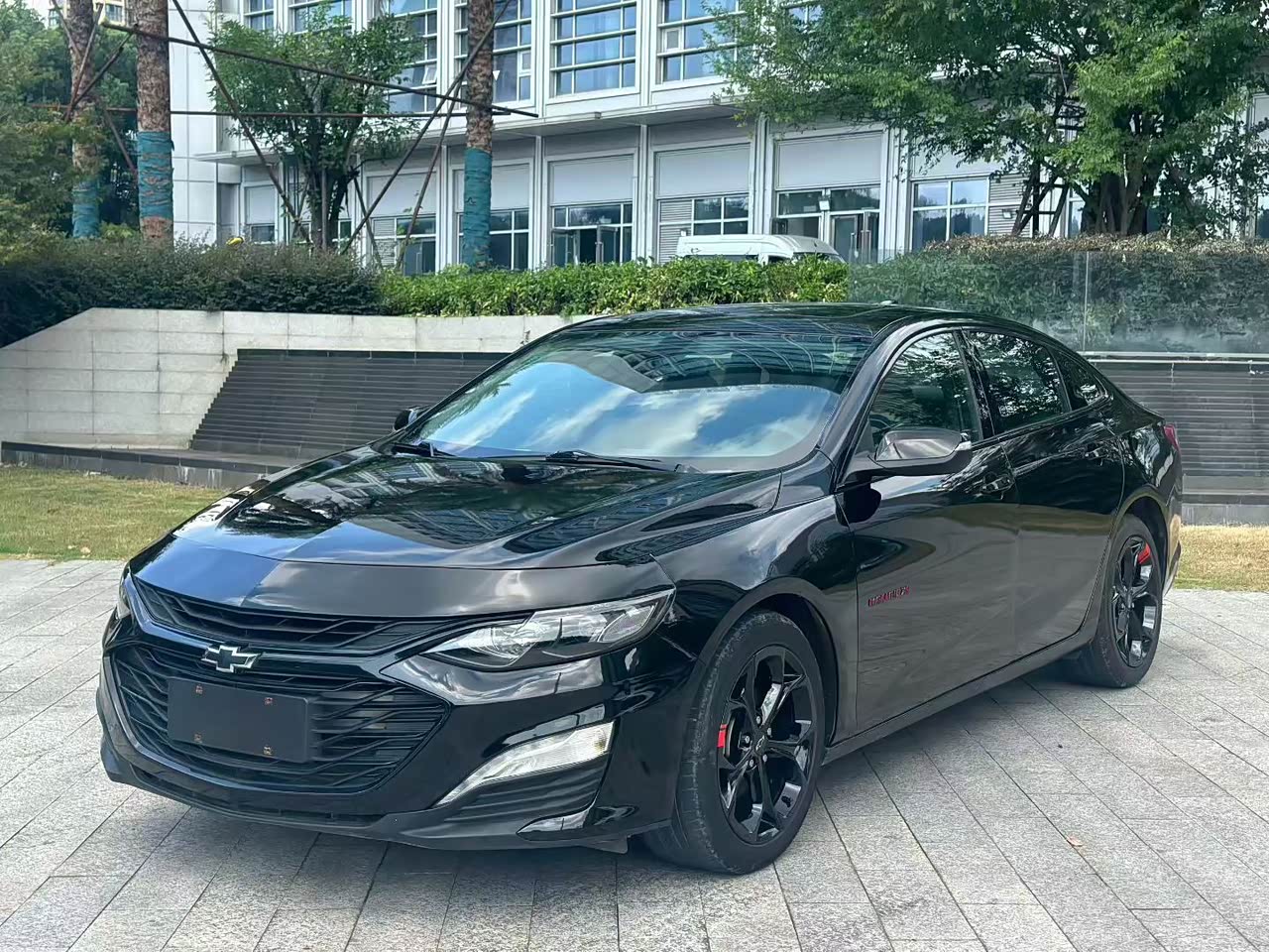 Malibu XL 2019 Redline 550T AT