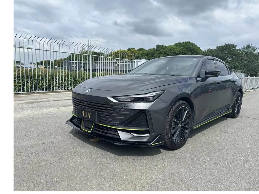 UNI-V 2022 1.5T Sport