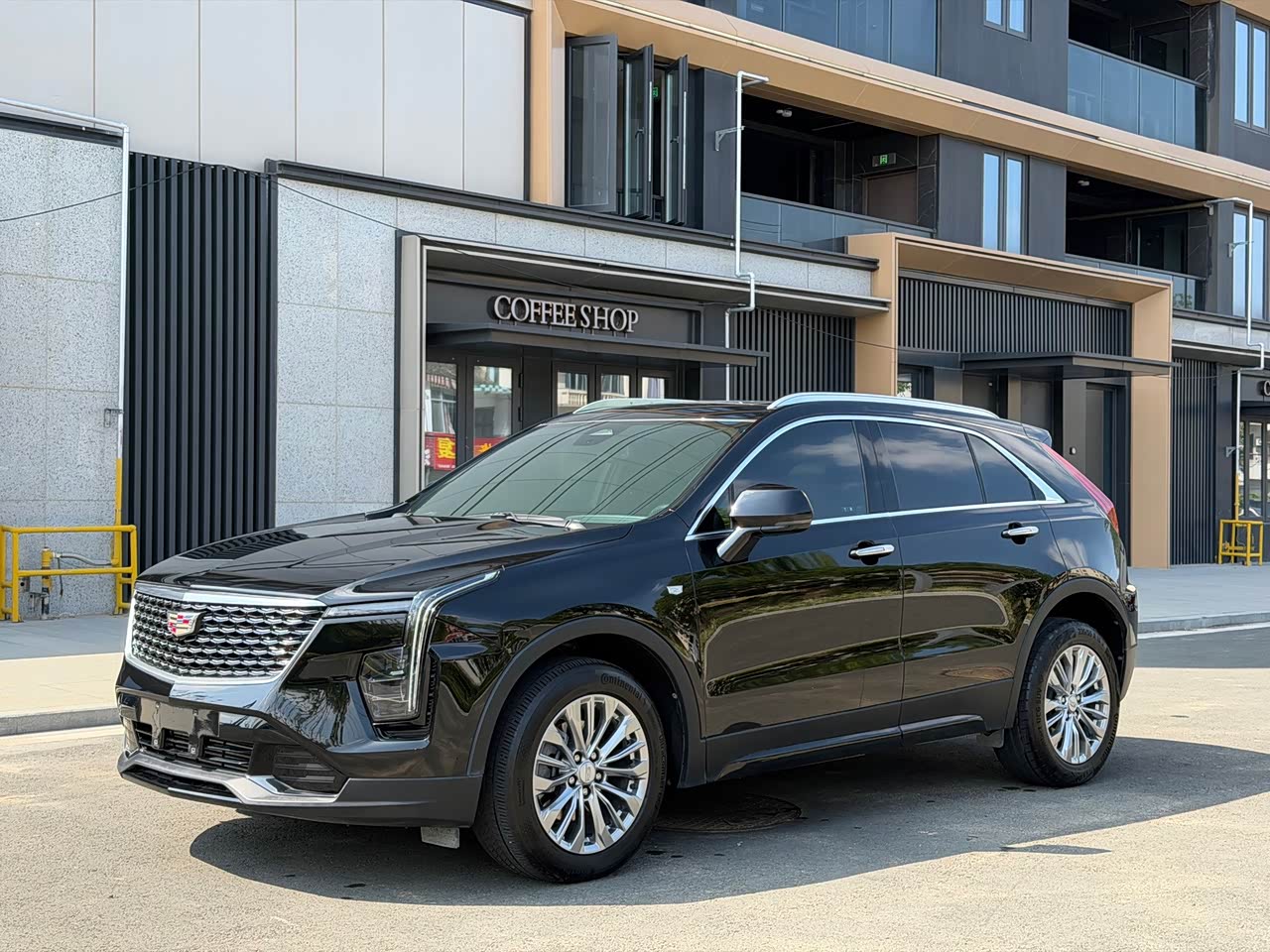 XT4 2024 28T RWD Luxury