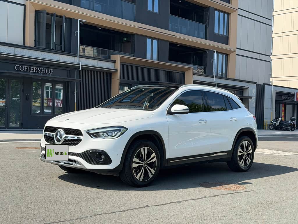 Mercedes-BenzGLA 2020 GLA 200