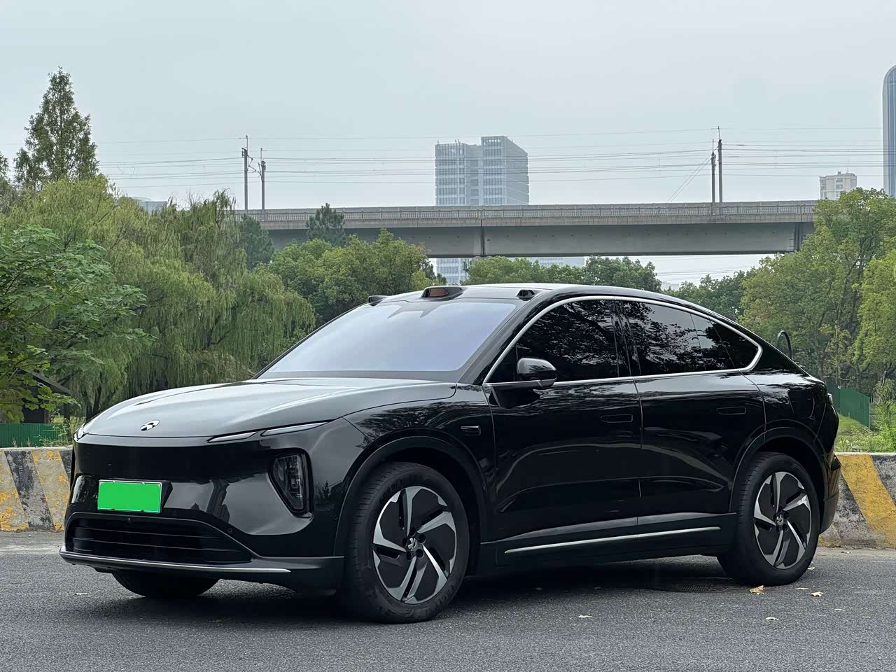 EC6 2023 75kWh