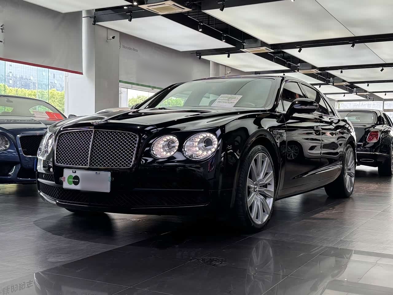Flying Spur 2017 4.0T V8 Standard