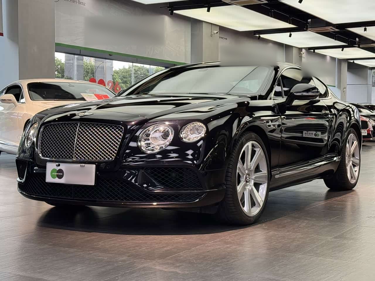 2015 4.0T GT V8 Standard