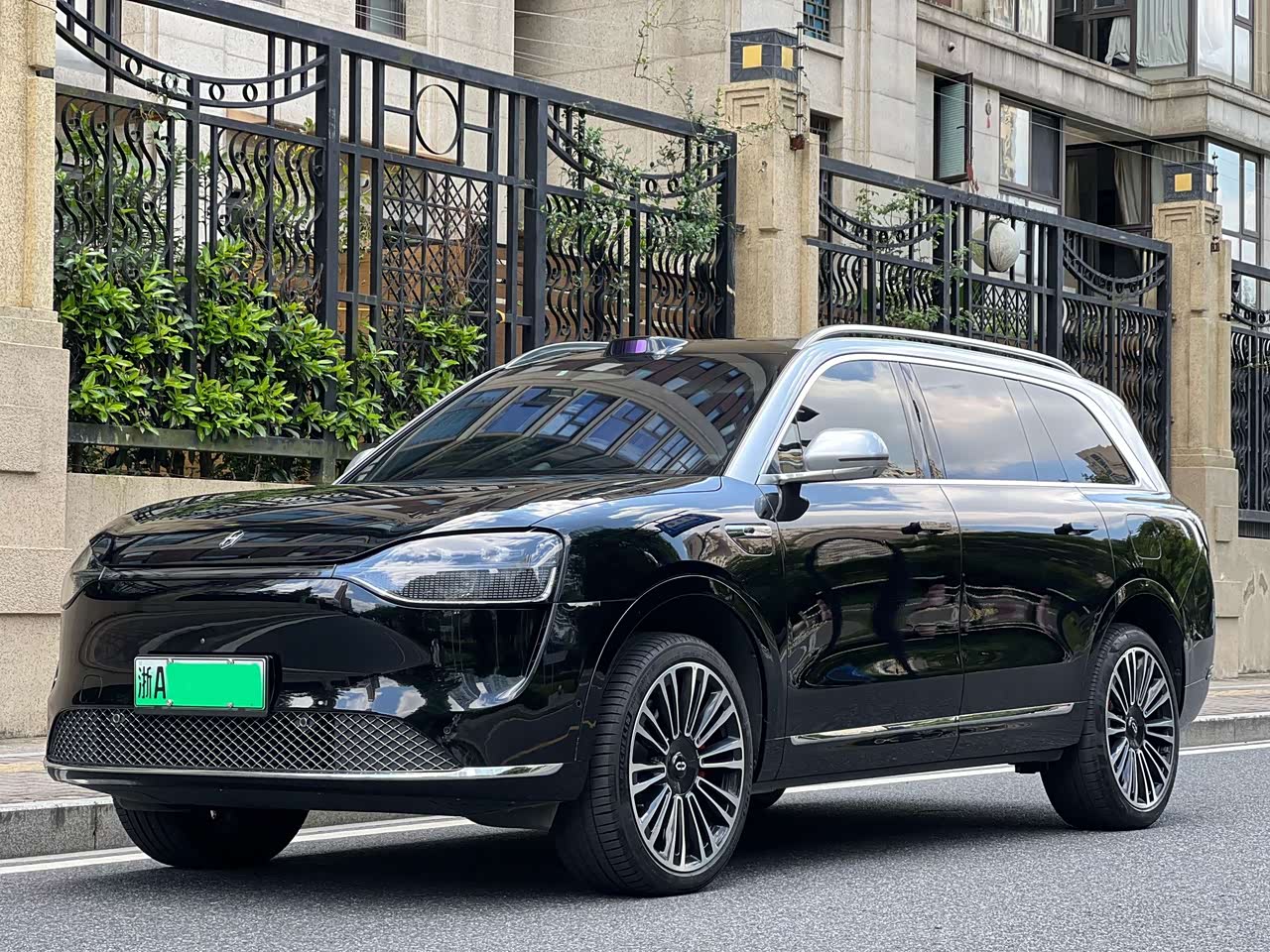 M9 2024 EV Ultra 100kWh 6-Seater