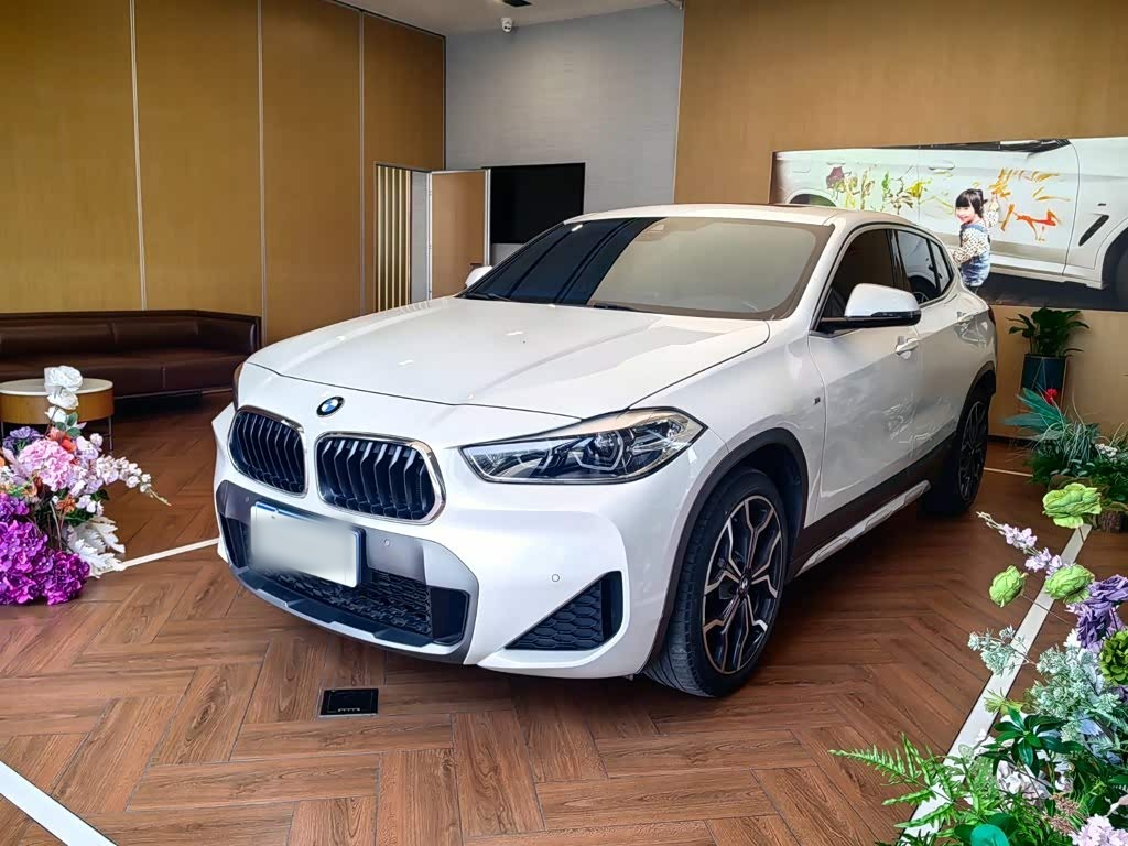 BMWX2 2021 sDrive25i Leading M Off-road