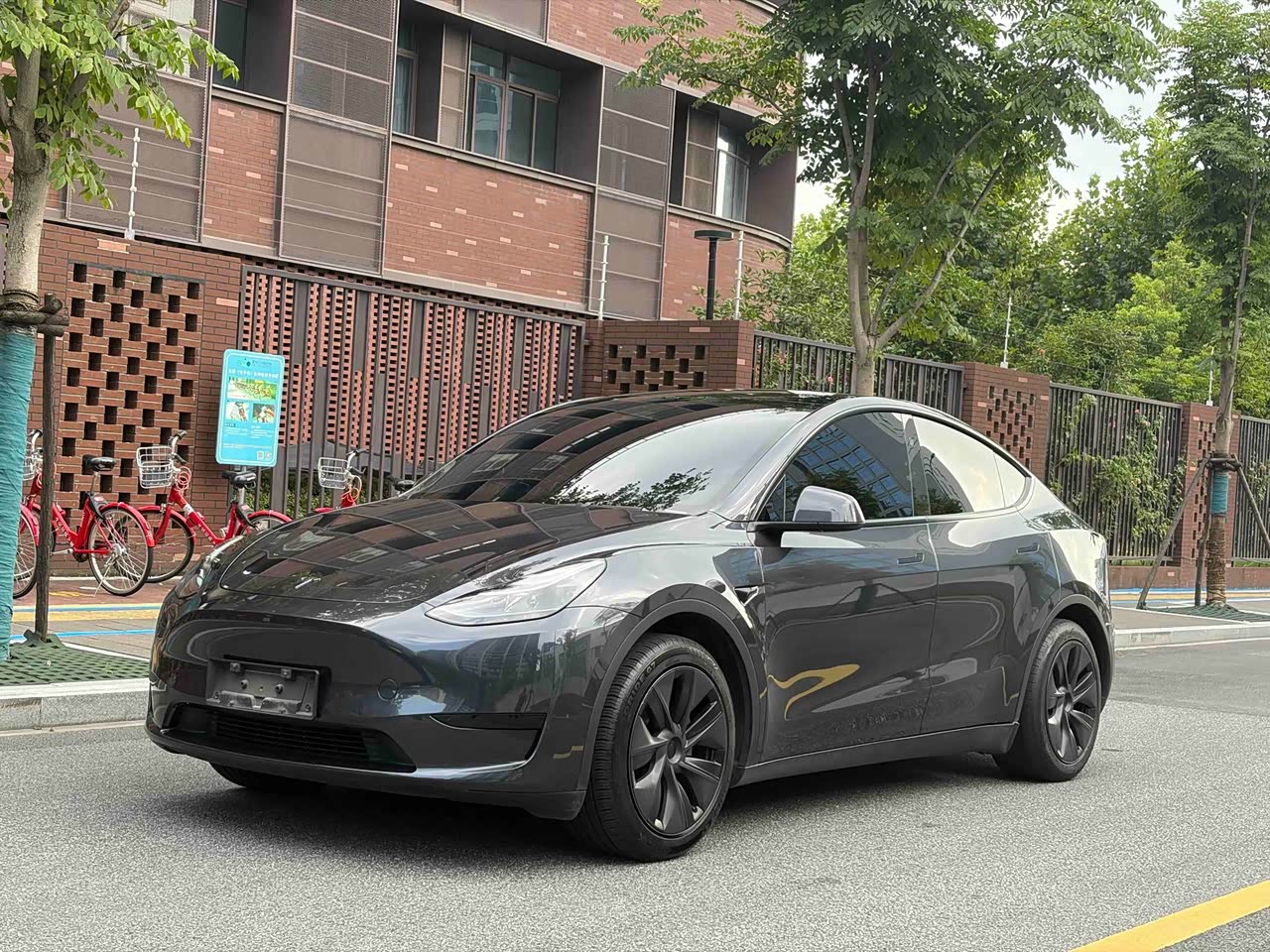 Model Y 2024 RWD