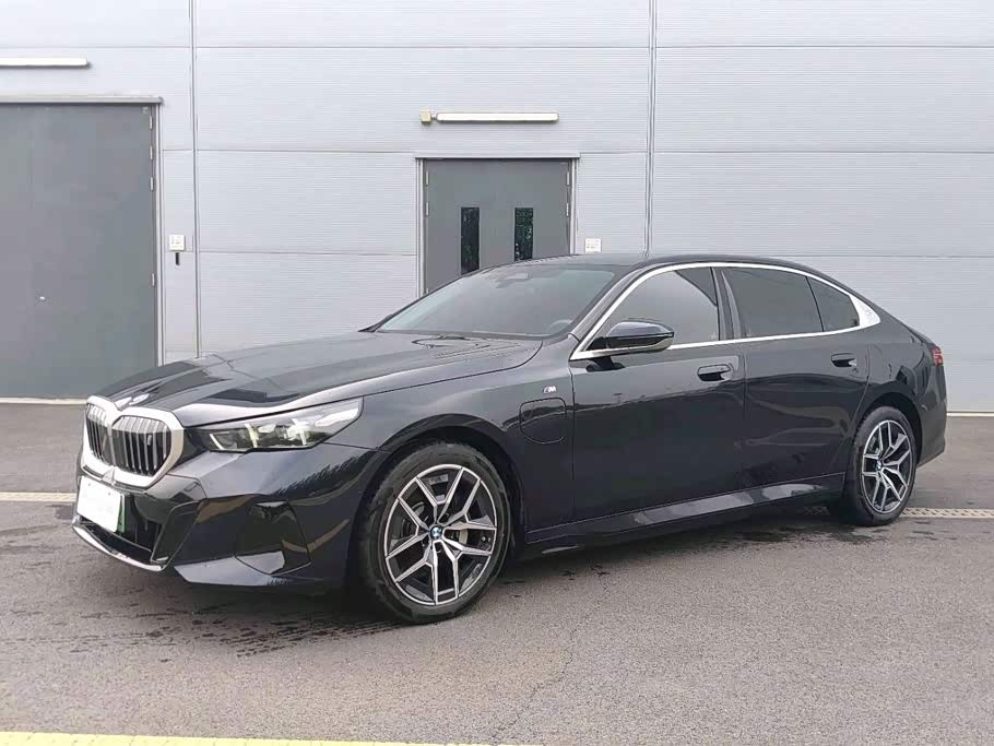 BMWi5 2025 eDrive 35L M Sport Package