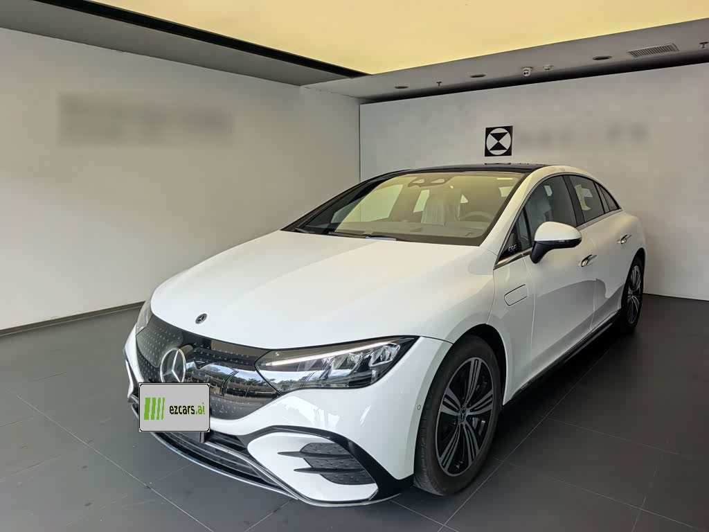 Mercedes-BenzEQE 2025 500 4MATIC Luxury