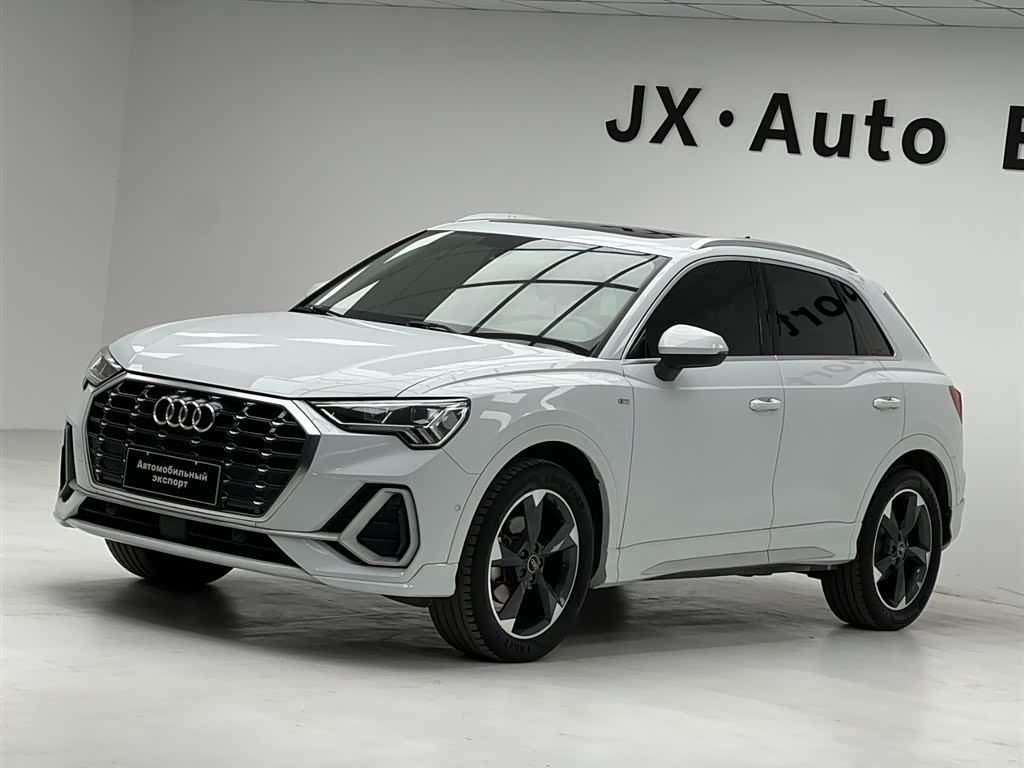 AudiQ3 2022 35 TFSI Fashion Dynamic