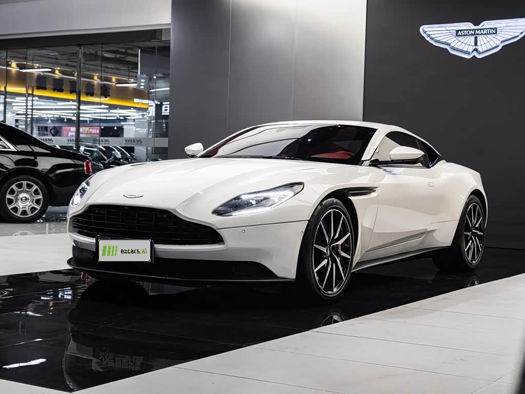 DB11 2019 4.0T V8 Coupe