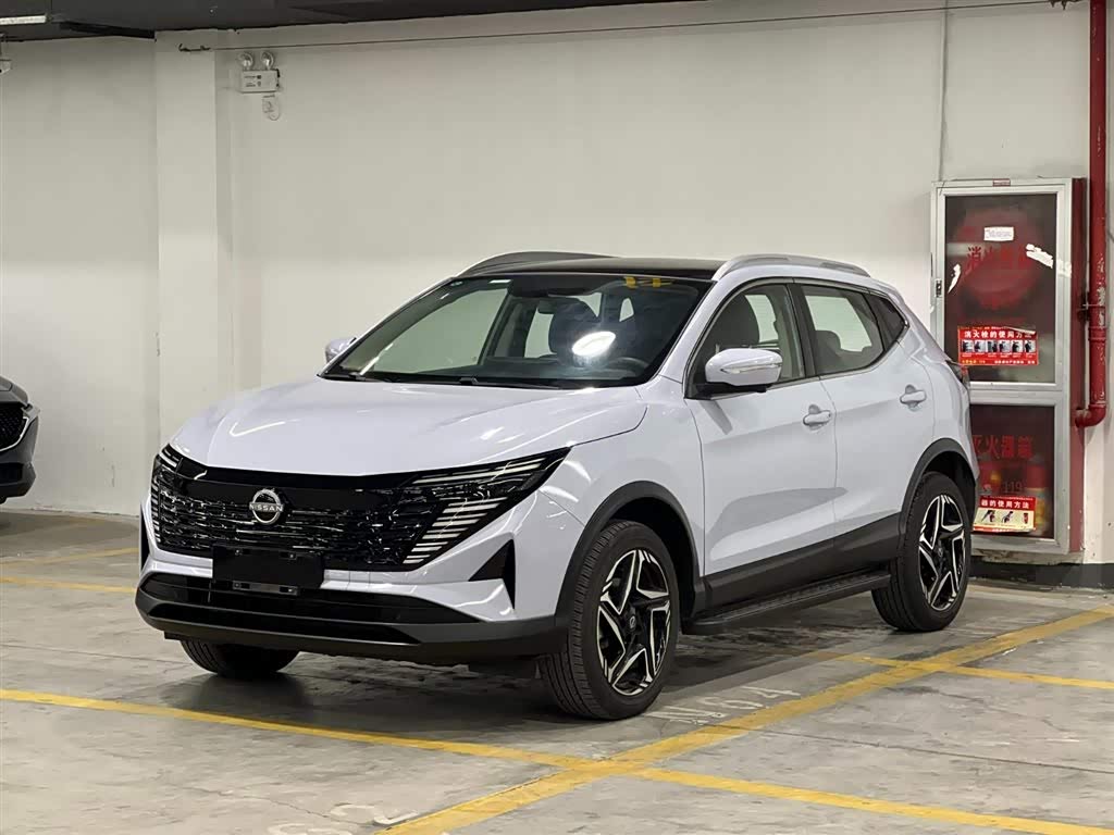 Qashqai 2025 2.0L CVT XV+ Leading