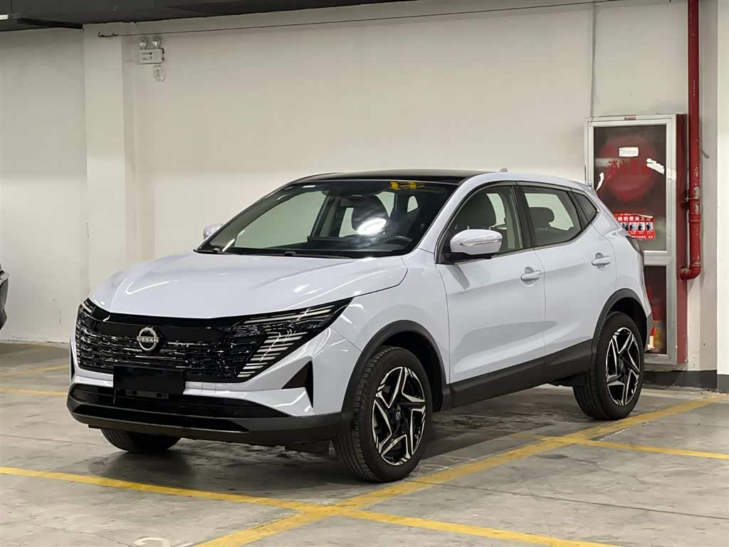 Qashqai 2025 2.0L CVT XV+ Leading