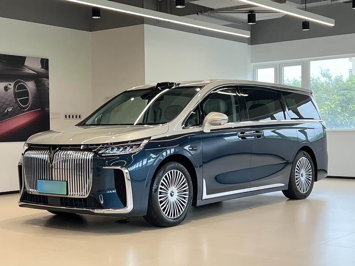 Dreamer 2025 PHEV AWD Flagship Qiankun