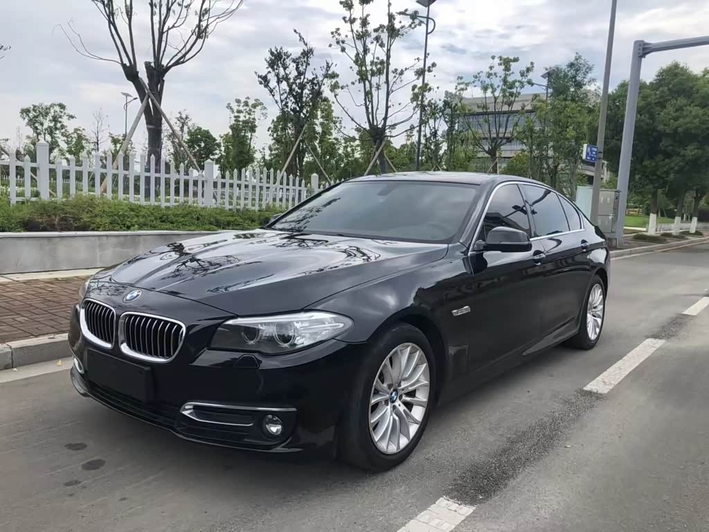 BMW5 Series 2017 525Li Luxury Design Package