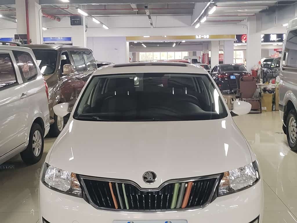 Rapid Spaceback 2016 Facelift 1.6L AT