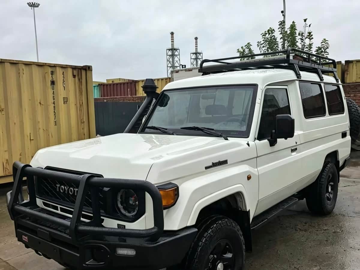 Land Cruiser Imported LC78 2024 4.0L