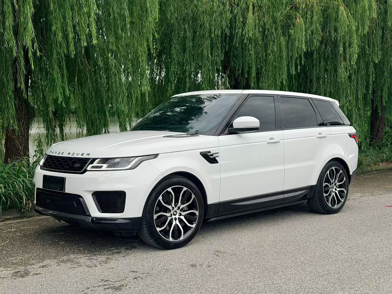 Range Rover Sport EV 2018 P400e
