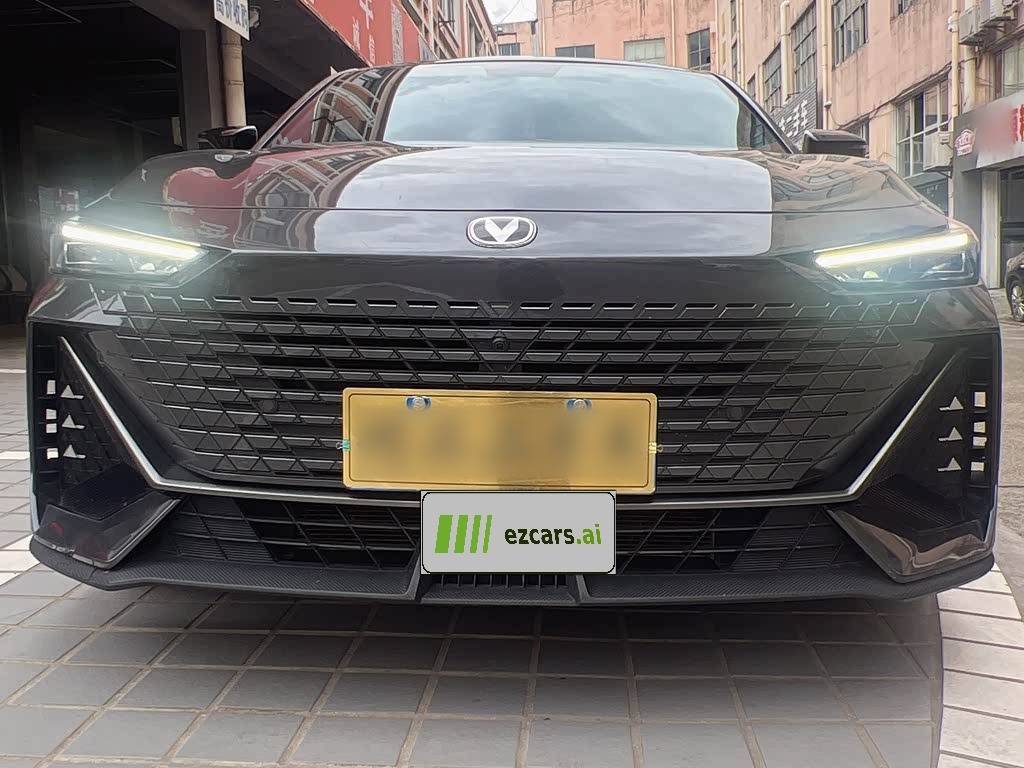 UNI-V 2023 1.5T Premium