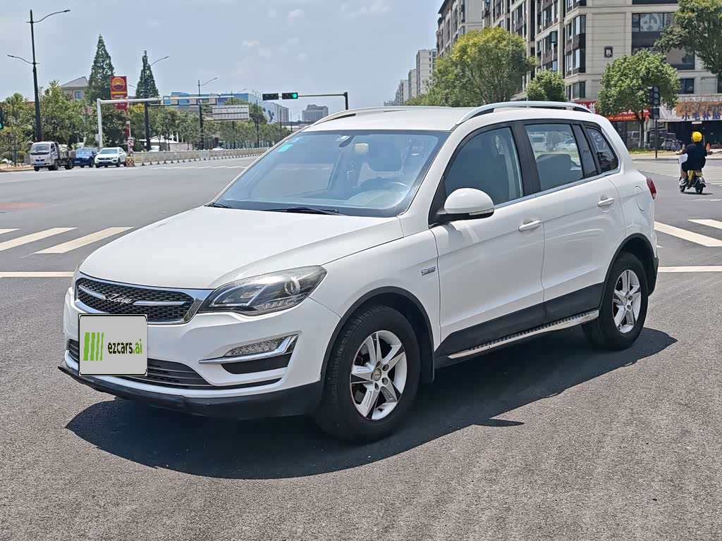 Domy X5 2017 Classic 1.5T CVT Premium