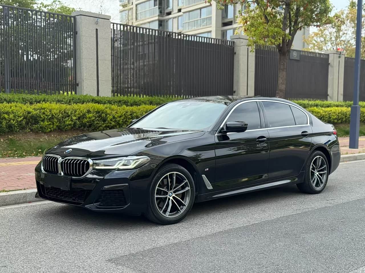 BMW5 Series 2021 525Li M Sport Package