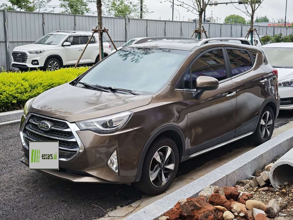 Refine S3 2017 1.5L MT Luxury Smart