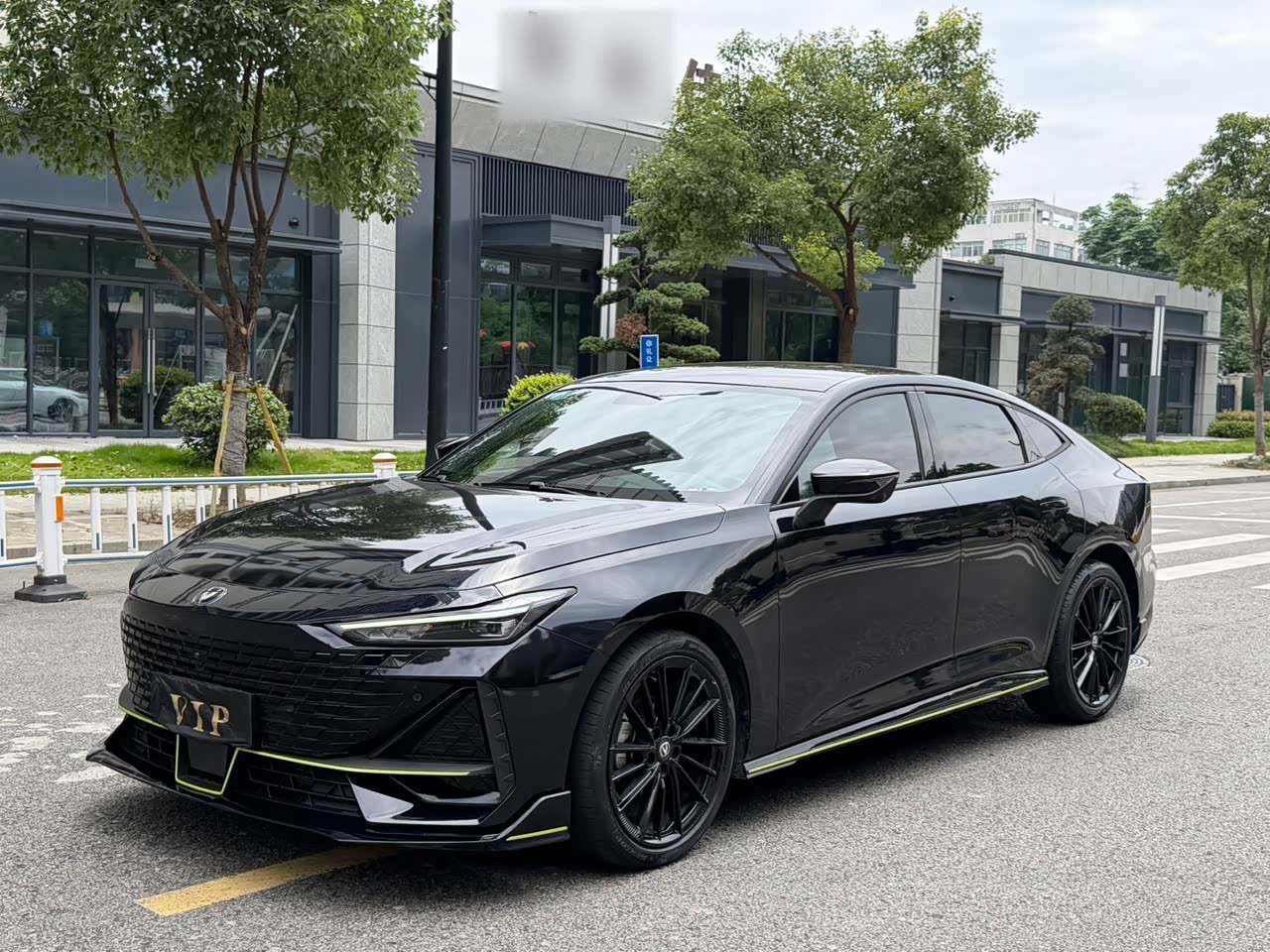 UNI-V 2022 1.5T Sport