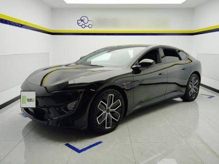 12 2024 700 RWD