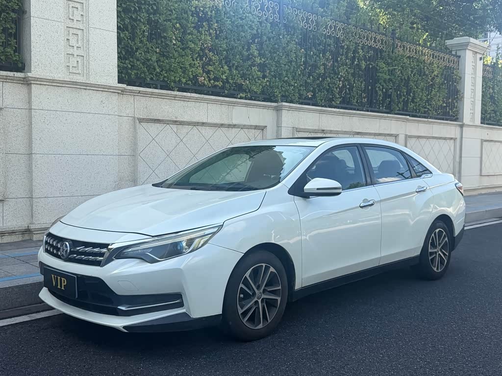 D60 2018 1.6L CVT Connected Elite